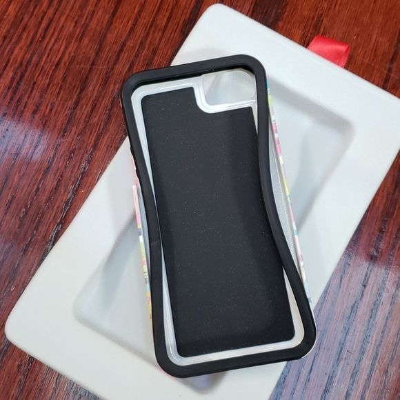 New in BOX!! IPhone 5/5s Designer Print Case - Picture 2 of 5